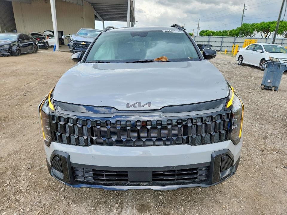 2026 Kia Sportage VIN 5XYK6CDF8TG328269 COPART salvage auction — SIDE, Salvage Title, sold $7,700 on 2026-07-29 (photo 5)