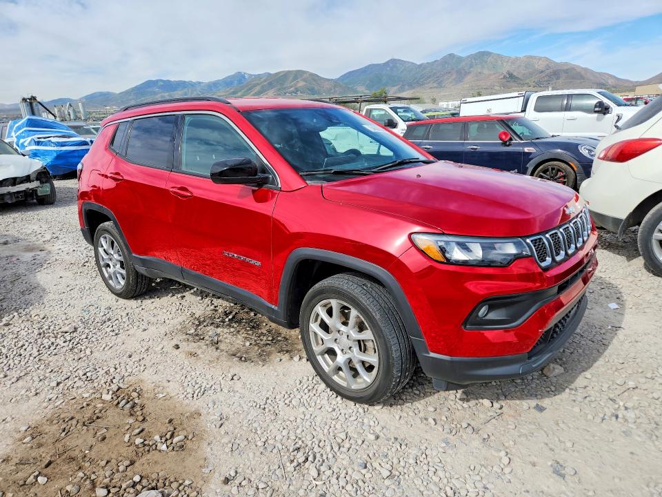 2023 Jeep VIN 3C4NJDFN3PT520851 COPART salvage auction — SIDE, Ut - Salvage Certificate, sold $4,650 on 2026-07-31 (photo 4)