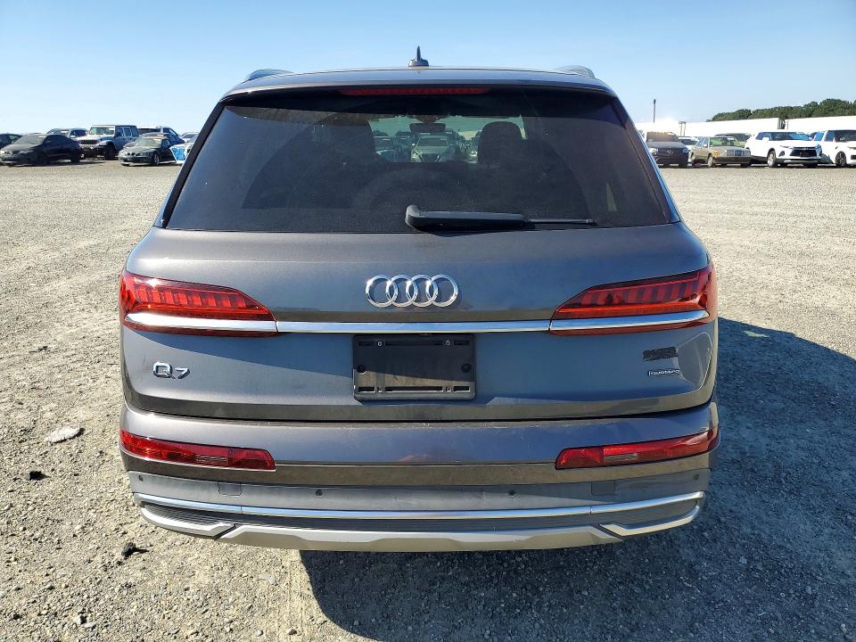 2020 Audi Q7 VIN WA1LXAF7XLD002820 COPART salvage auction — NORMAL WEAR, CA - DIS/DLR/EXP ONLY CLEAN TITLE, sold $13,100 on 2026-07-07 (photo 6)