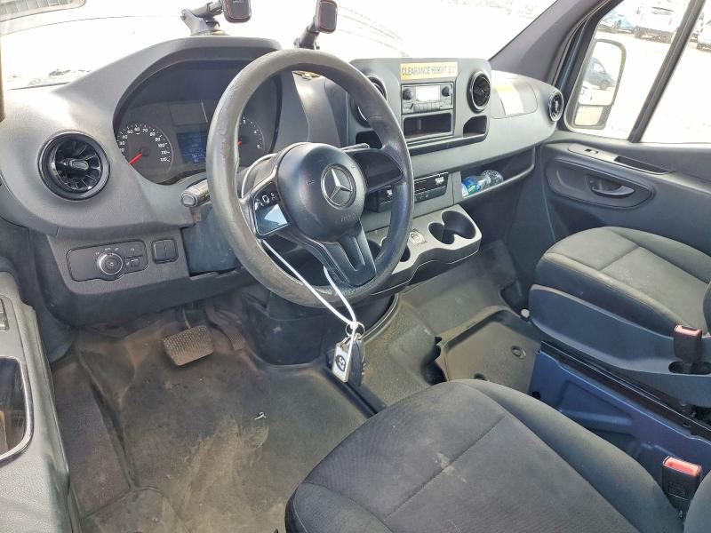 2019 Mercedes-benz Sprinter 2500 VIN WD4PF0CD7KP101743 COPART salvage auction — MINOR DENT/SCRATCHES, Az - Certificate Of Title, sold $9,300 on 2026-07-29 (photo 8)