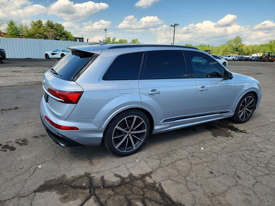 2021 Audi Sq7 VIN WA1AWBF76MD014562 COPART salvage auction — SIDE, Ct - Cert Of Title-Salvage, sold $17,100 on 2026-07-17 (photo 3)