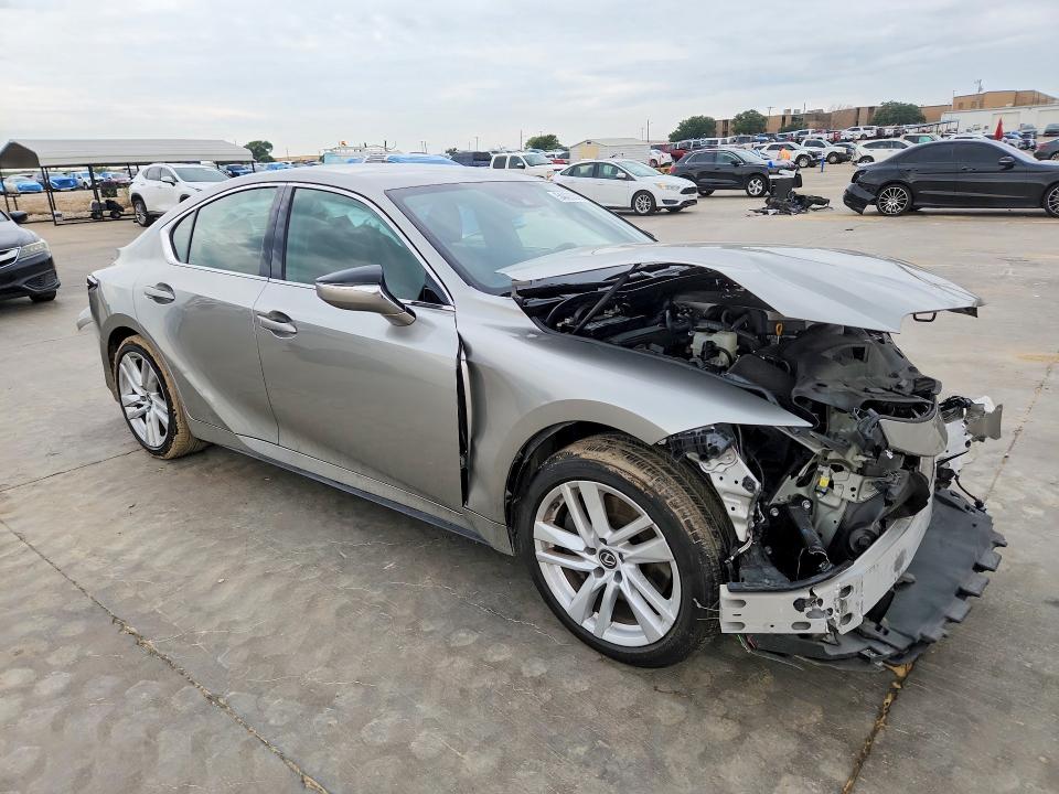 2021 Lexus Is VIN JTHAA1D29M5111575 COPART salvage auction — FRONT END, Tx - Certificate Of Title, sold $3,250 on 2026-07-30 (photo 4)