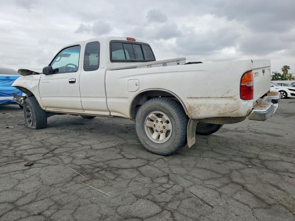 2000 Toyota Tacoma VIN 5TEWM72N7YZ698683 COPART salvage auction — FRONT END, Ca - Salvage Certificate, sold $1,400 on 2026-07-13 (photo 2)