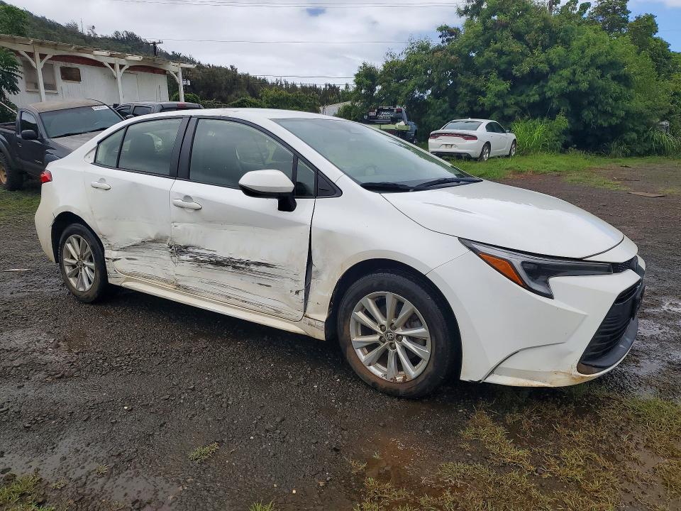 2023 Toyota Corolla VIN JTDBCMFE8P3003635 COPART salvage auction — SIDE, HI - CERTIFICATE OF TITLE, sold $4,000 on 2026-07-27 (photo 4)