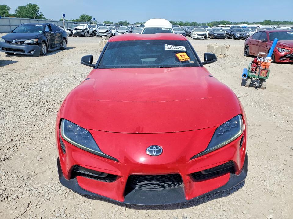 2022 Toyota Supra VIN WZ1DB2C0XNW046749 COPART salvage auction — NORMAL WEAR, Mo - Salvage Certificate Of Title, sold $5,000 on 2026-08-06 (photo 5)