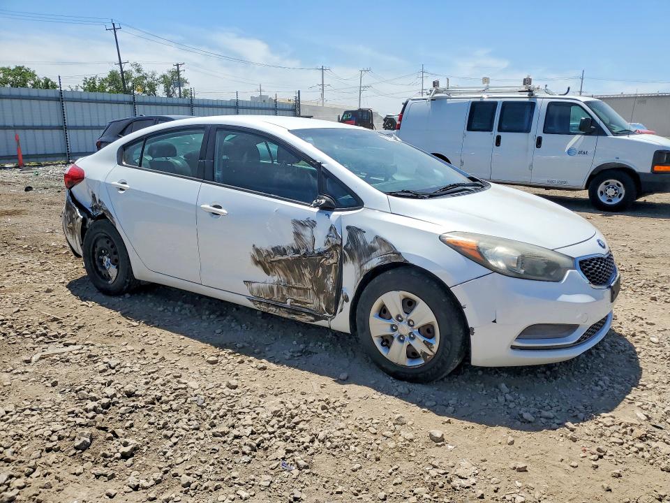 2015 Kia Forte VIN KNAFX4A60F5437389 COPART salvage auction — SIDE, Il - Salvage Certificate, sold $800 on 2026-07-15 (photo 4)