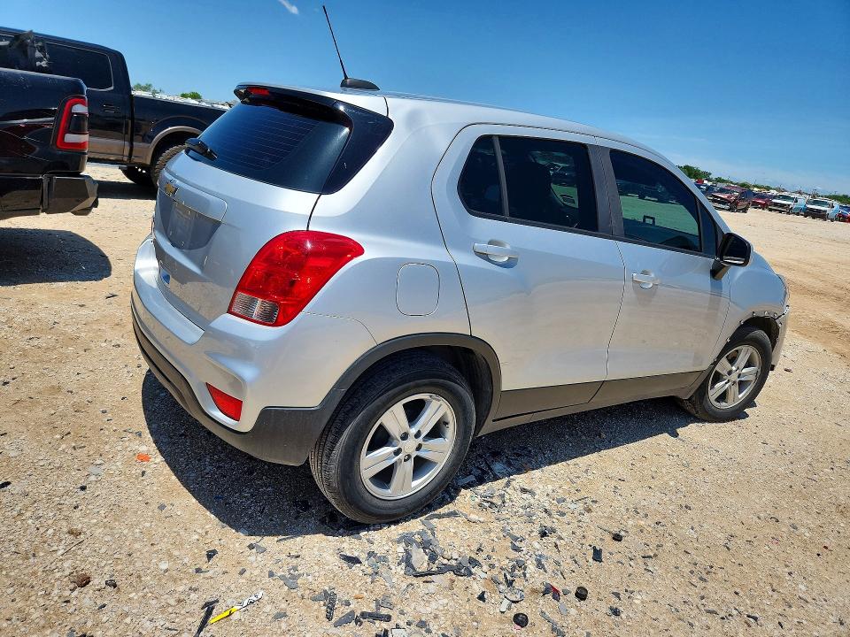 2020 Chevrolet Trax VIN 3GNCJKSB5LL200214 COPART salvage auction — FRONT END, Tx - Salvage Vehicle Title, sold $2,400 on 2026-07-09 (photo 3)