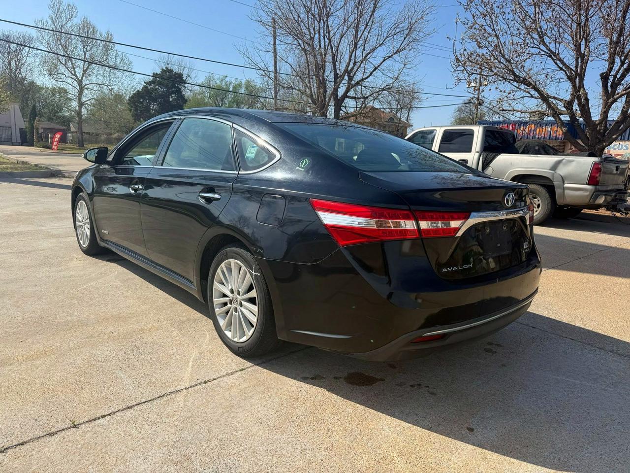 2014 Toyota Avalon Hybrid VIN 4T1BD1EB7EU021808 COPART salvage auction — Minor Dent/Scratches, OK - CERTIFICATE OF TITLE (P), sold $1,150 on 2026-06-25 (photo 3)