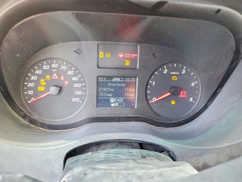 2019 Mercedes-benz VIN WD4PF1CD2KP125261 COPART salvage auction — MINOR DENT/SCRATCHES, Fl - Certificate Of Title, sold $11,500 on 2026-07-27 (photo 9)