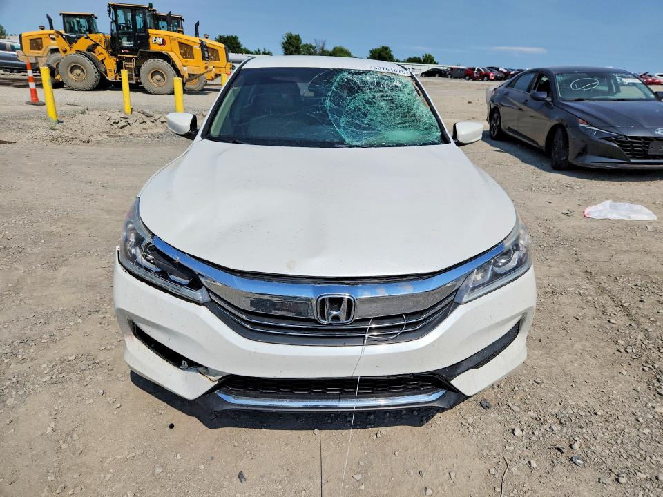 2016 Honda VIN 1HGCR2F30GA003616 COPART salvage auction — FRONT END, Ky - Cert Of Title-Salvage, sold $2,400 on 2026-07-02 (photo 5)