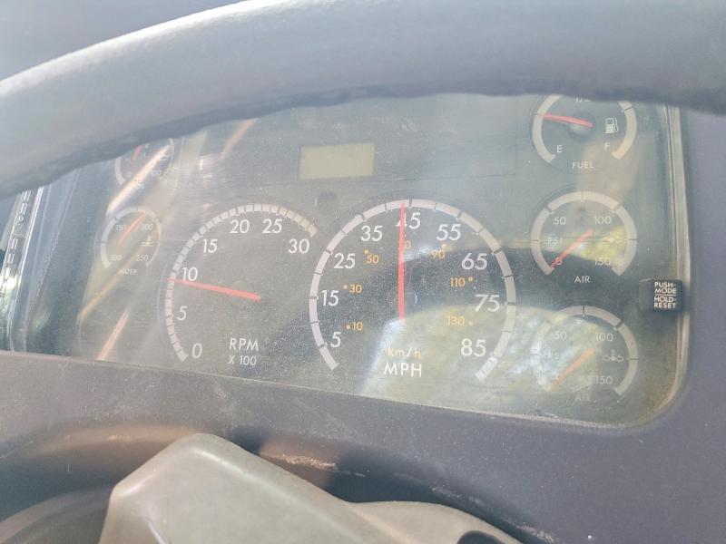 2005 Freightliner M2 106 VIN 1FVACWDC25HV07739 COPART salvage auction — FRONT END, MD - CERT OF SALVAGE > 75% DAMAGE, sold $10,000 on 2026-09-03 (photo 8)