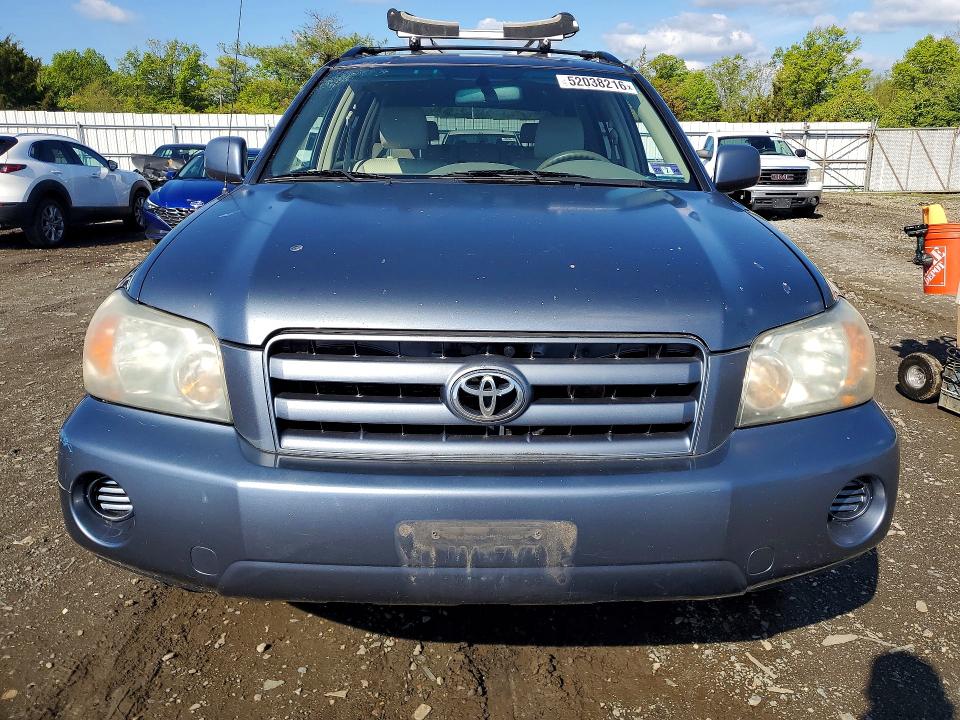 2004 Toyota Highlander VIN JTEGD21A640097177 COPART salvage auction — MINOR DENT/SCRATCHES, NJ - CERTIFICATE OF TITLE, sold $1,400 on 2026-07-08 (photo 5)