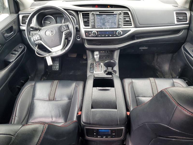 2019 Toyota Highlander VIN 5TDJZRFH7KS606469 COPART salvage auction — MINOR DENT/SCRATCHES, Mi - Dealer Only Clean Title (P), sold $13,100 on 2026-07-30 (photo 8)