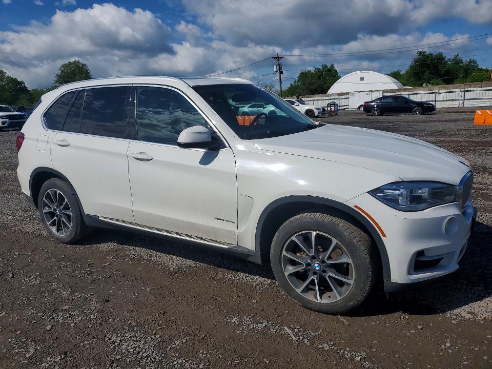 2016 BMW X5 VIN 5UXKT0C57G0S77051 COPART salvage auction — MINOR DENT/SCRATCHES, Nj - Certificate Of Title (P), sold $5,500 on 2026-07-07 (photo 4)