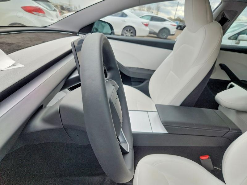 2024 Tesla Model 3 VIN LRW3E7FA8RC105935 COPART salvage auction — REAR END, Qc - Aucune Mention, sold $11,400 on 2026-07-28 (photo 9)