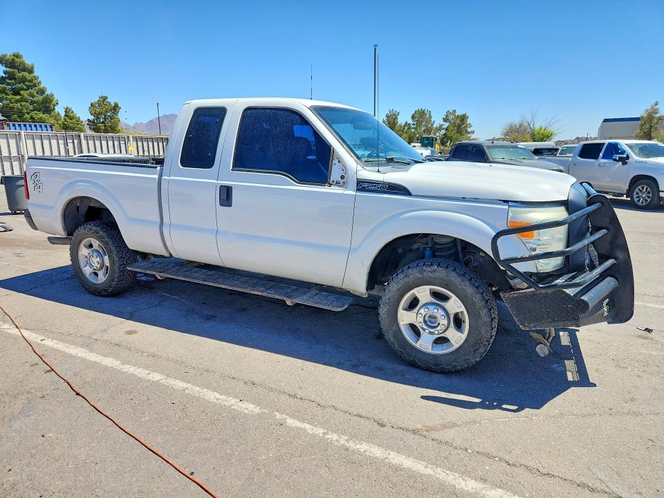 2015 Ford F250 VIN 1FT7X2B66FEC91168 COPART salvage auction — FRONT END, TX - SALVAGE VEHICLE TITLE, sold $2,650 on 2026-07-10 (photo 4)
