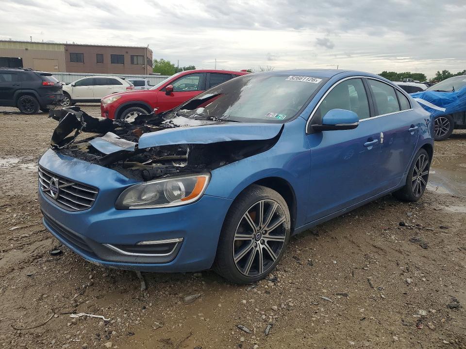 2015 Volvo S60 VIN YV126MFB5F1299831 COPART salvage auction — Burn Engine, Ks - Cert Of Title-Salvage, sold $450 on 2026-08-18 (photo 1)