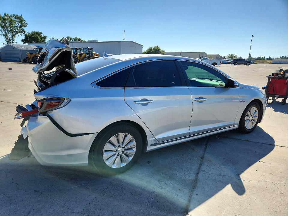 2017 Hyundai VIN KMHE24L18HA057642 COPART salvage auction — REAR END, CA - SALVAGE CERTIFICATE, sold $600 on 2026-07-27 (photo 3)