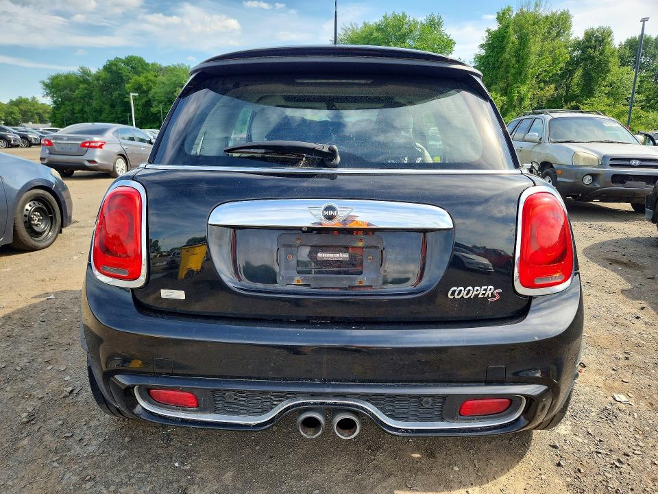2017 Mini Cooper VIN WMWXP7C31H2A45988 COPART salvage auction — MINOR DENT/SCRATCHES, Ma - Certificate Of Title, sold $3,850 on 2026-07-10 (photo 6)