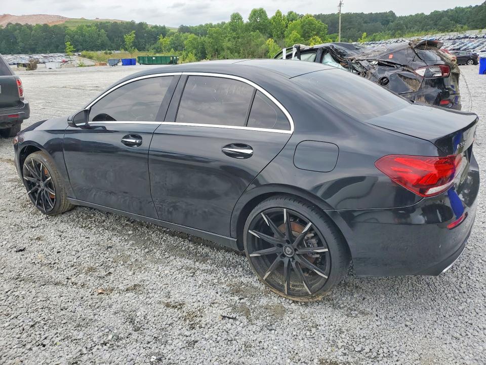 2019 Mercedes-benz VIN WDD3G4FB0KW026905 COPART salvage auction — MINOR DENT/SCRATCHES, Fl - Certificate Of Title, sold $8,600 on 2026-07-29 (photo 2)