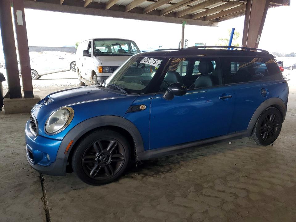 2011 Mini Cooper VIN WMWZG3C52BTY31381 COPART salvage auction — MINOR DENT/SCRATCHES, CA - DIS/DLR/EXP APP FOR DUP CLEAN, sold $125 on 2026-07-23 (photo 1)