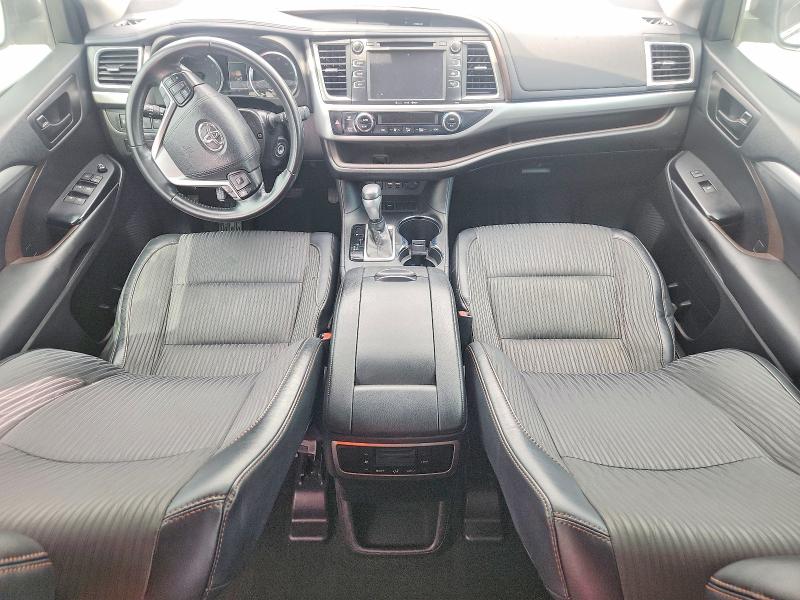 2019 Toyota Highlander VIN 5TDZZRFH0KS311636 COPART salvage auction — FRONT END, Tx - Certificate Of Title, sold $325 on 2026-07-28 (photo 8)