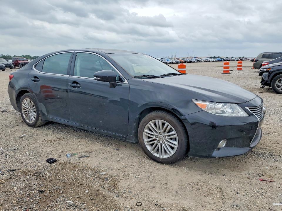 2013 Lexus ES VIN JTHBK1GG7D2080143 COPART salvage auction — REAR END, Tx - Salvage Vehicle Title, sold $4,050 on 2026-07-02 (photo 4)