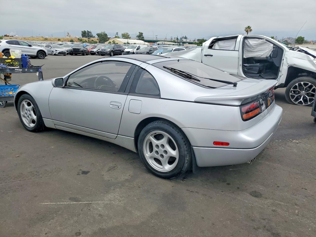 1990 Nissan 300zx VIN JN1CZ24A7LX002747 COPART salvage auction — Minor Dent/Scratches, CA - DIS/DLR/EXP ONLY CLEAN TITLE (P), sold $25,250 on 2026-05-27 (photo 2)