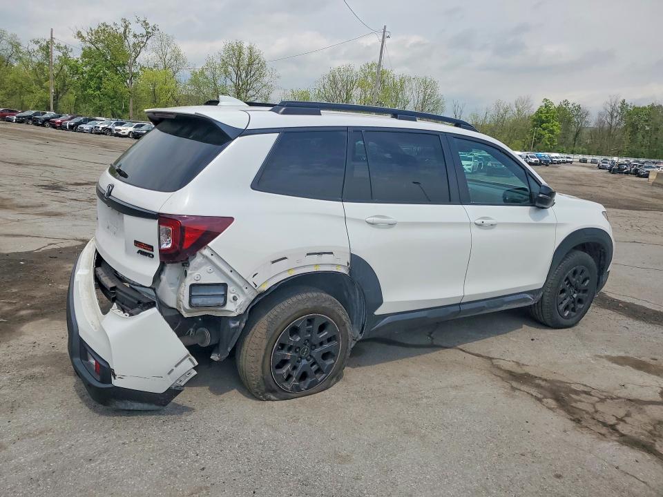 2023 Honda Passport VIN 5FNYF8H64PB019364 COPART salvage auction — REAR END, Ny - Mv-907A Salvage Certificate, sold $8,300 on 2026-07-28 (photo 3)