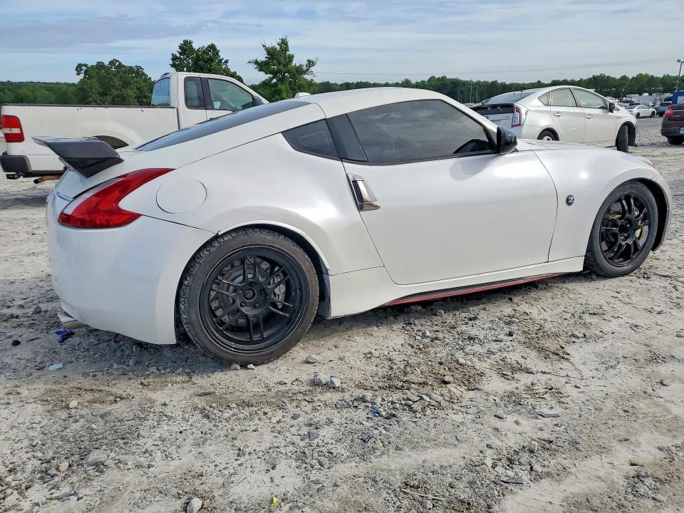 2018 Nissan 370z VIN JN1AZ4EH9JM570494 COPART salvage auction — MINOR DENT/SCRATCHES, Tx - Salvage Vehicle Title, sold $9,000 on 2026-07-29 (photo 3)