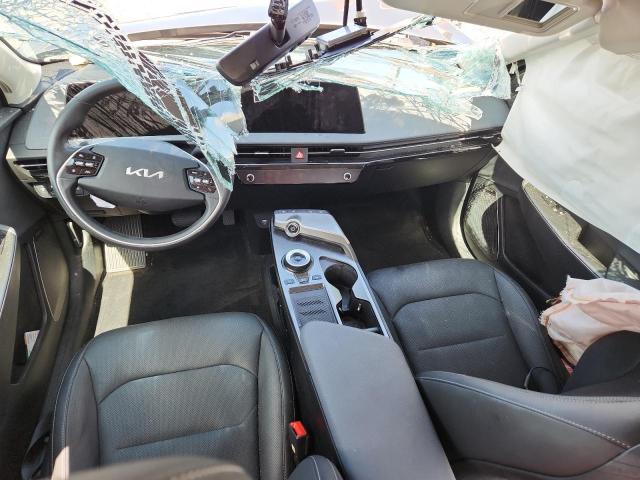 2024 Kia Ev6 VIN KNDC34LAXR5220438 COPART salvage auction — ROLLOVER, Fl - Certificate Of Destruction, sold $2,100 on 2026-07-07 (photo 8)