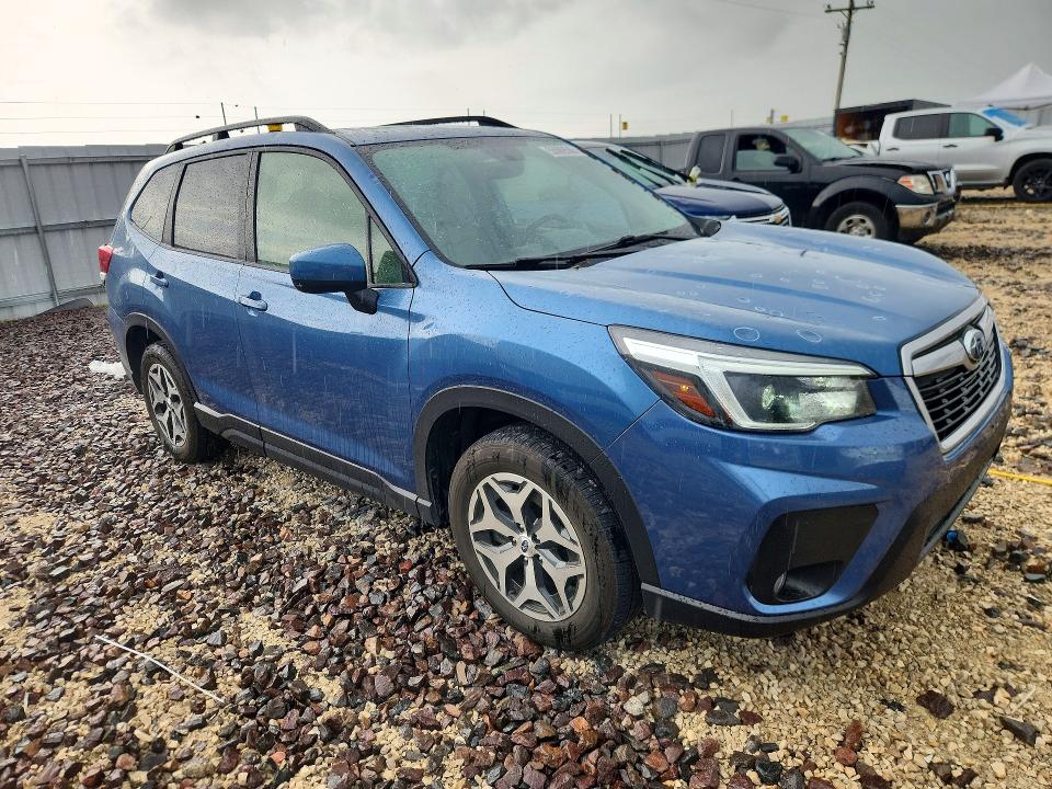 2021 Subaru Forester VIN JF2SKAFC7MH402066 COPART salvage auction — HAIL, Mo - Salvage Certificate Of Title, sold $10,800 on 2026-07-08 (photo 4)