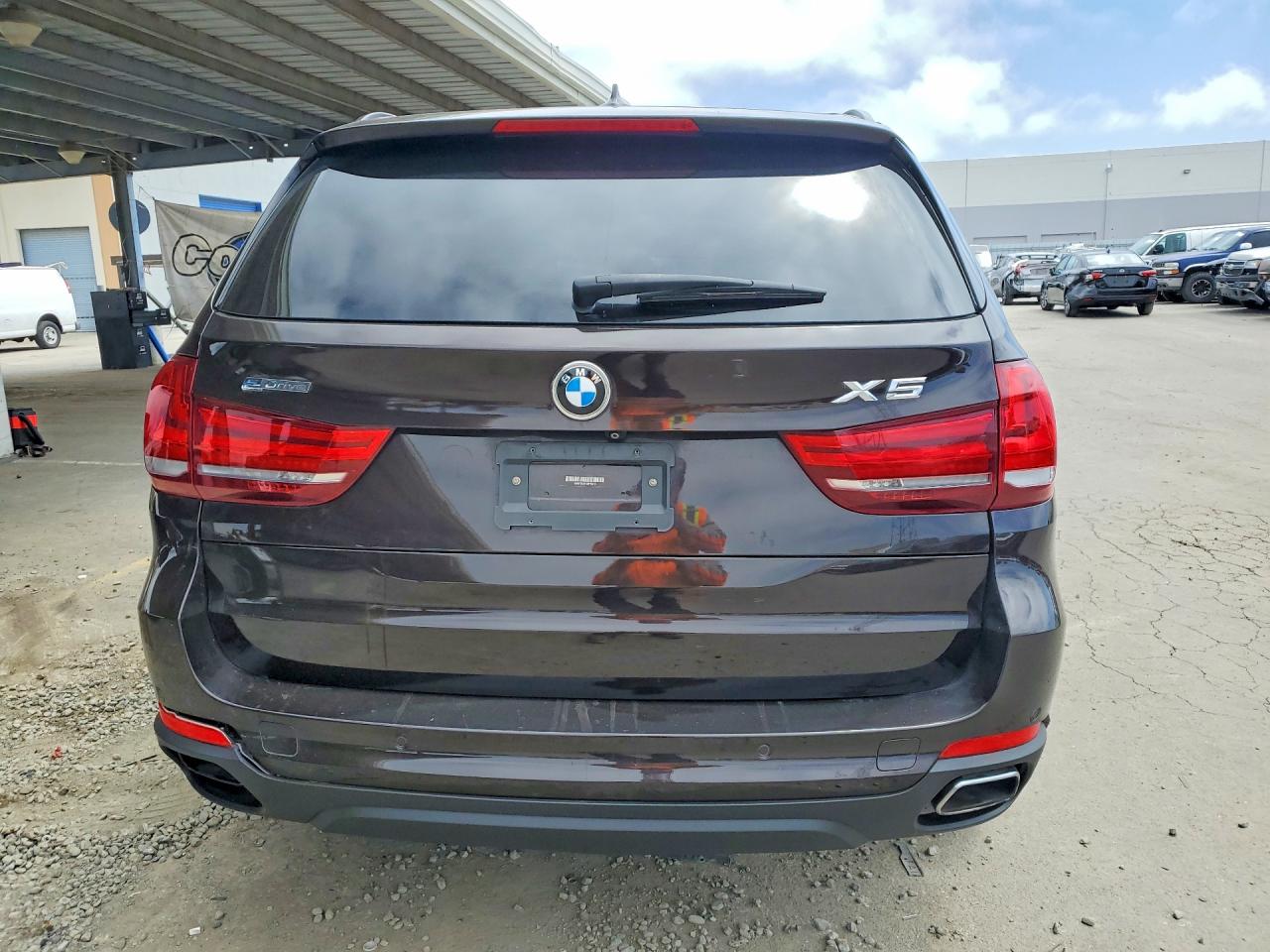 2016 BMW X5 VIN 5UXKT0C57G0F75473 COPART salvage auction — Minor Dent/Scratches, CA - DIS/DLR/EXP ONLY CLEAN TITLE, sold $3,150 on 2026-07-03 (photo 6)