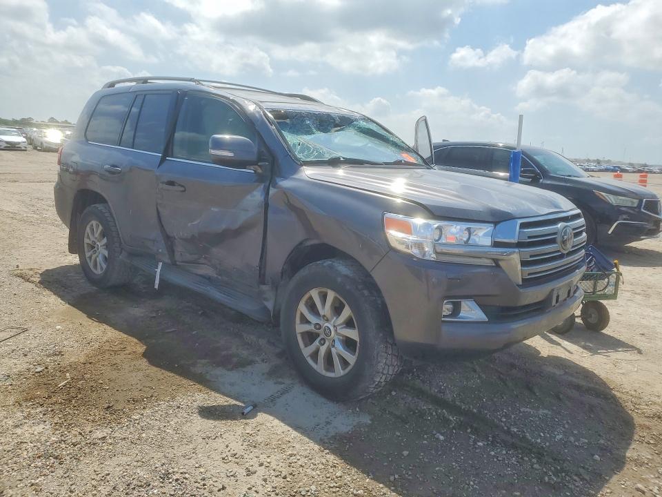 2018 Toyota VIN JTMCY7AJ8J4063573 COPART salvage auction — ROLLOVER, Tx - Salvage Vehicle Title, sold $16,700 on 2026-07-13 (photo 4)