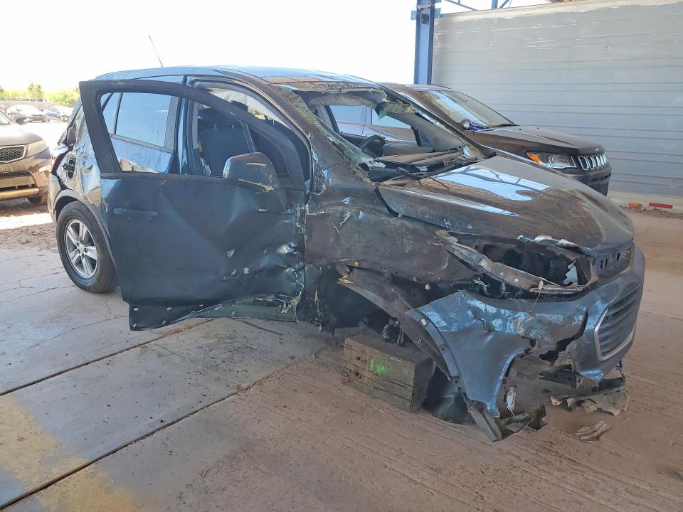 2021 Chevrolet Trax VIN KL7CJKSBXMB313424 COPART salvage auction — ALL OVER, AZ - CERT OF TITLE - SALVAGE, sold $625 on 2026-07-16 (photo 4)