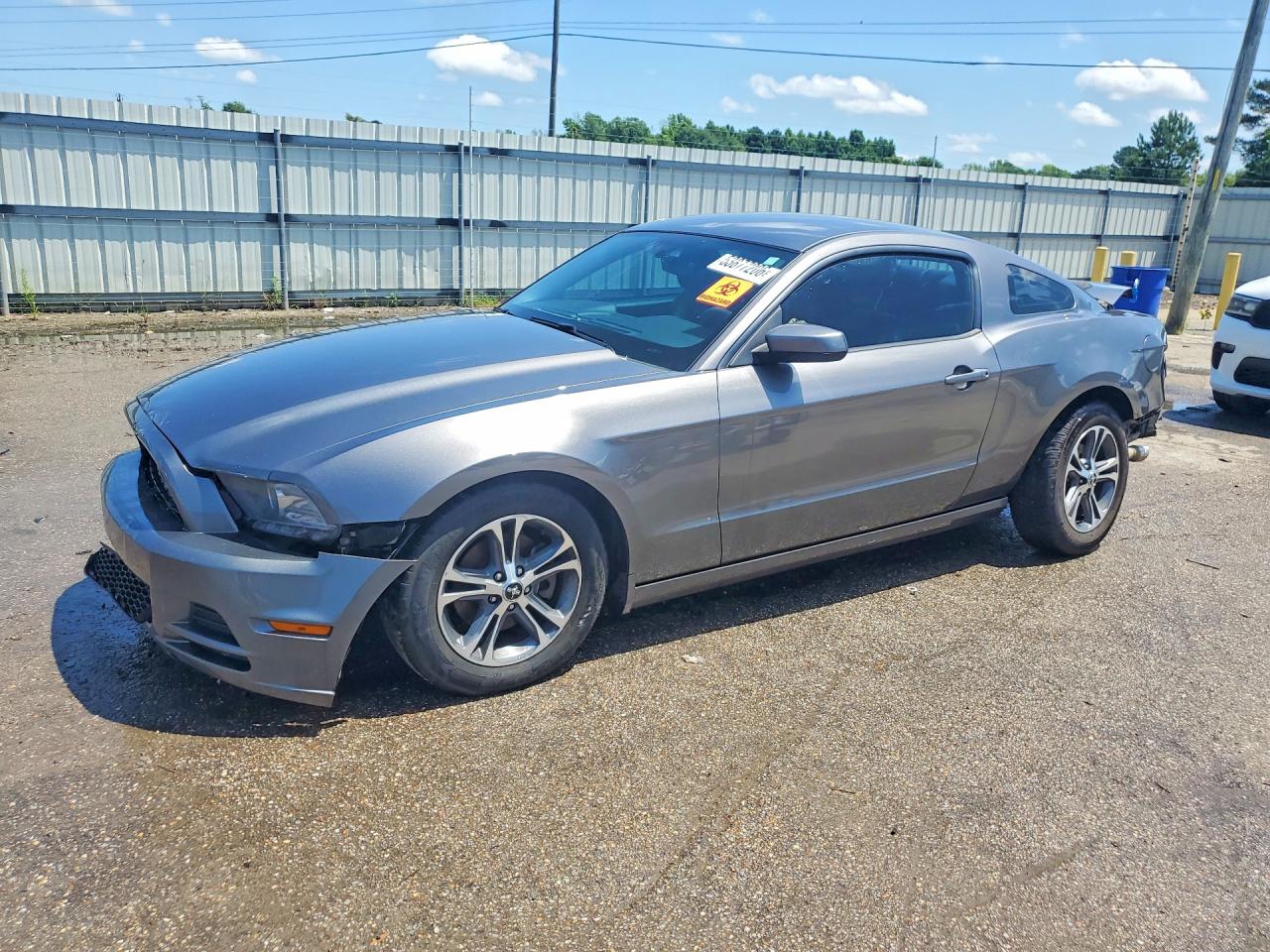 2014 Ford Mustang VIN 1ZVBP8AM7E5266854 COPART salvage auction — Rear End, AL - CERT OF TITLE-SALVAGE TITLE, sold $725 on 2026-06-25 (photo 1)