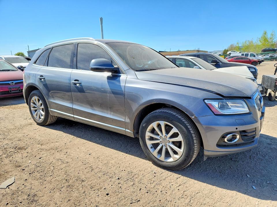 2013 Audi Q5 VIN WA1VFCFP3DA002703 COPART salvage auction — WATER/FLOOD, On - Permit Irrepairable, sold $300 on 2026-07-28 (photo 4)
