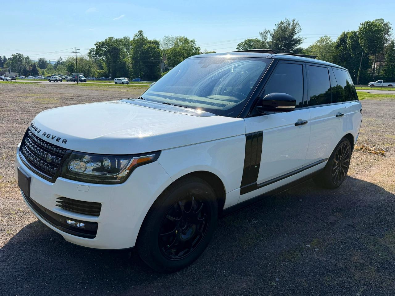 2015 Land Rover Range Rover VIN SALGS2TF9FA210354 COPART salvage auction — Minor Dent/Scratches, MA - CERTIFICATE OF TITLE (P), sold $13,000 on 2026-06-23 (photo 1)