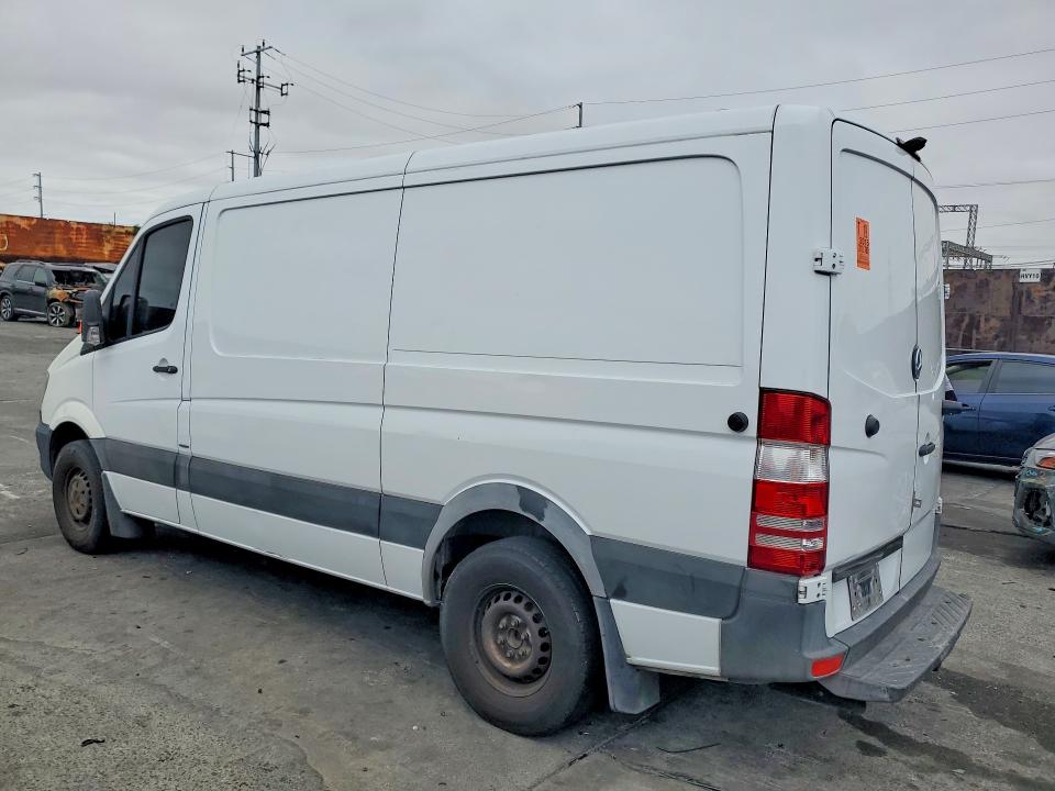 2015 Mercedes-Benz Sprinter VIN WD3PE7DC7FP149285 COPART salvage auction — FRONT END, Oh - Dis/Dlr/Exp Only Clean Title, sold $4,475 on 2026-09-18 (photo 2)