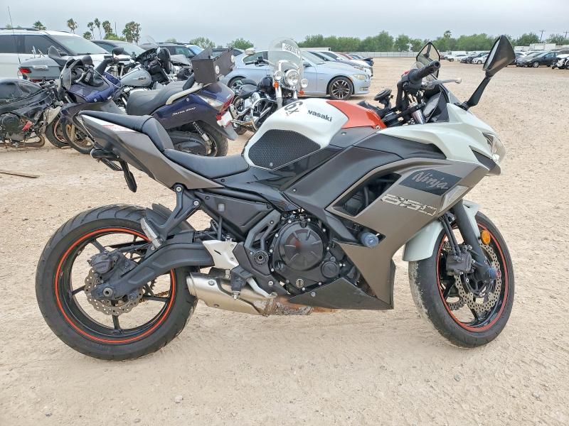 2023 Kawasaki VIN ML5EXER11PDA90124 COPART salvage auction — SIDE, Tx - Certificate Of Title, sold $1,700 on 2026-07-02 (photo 1)