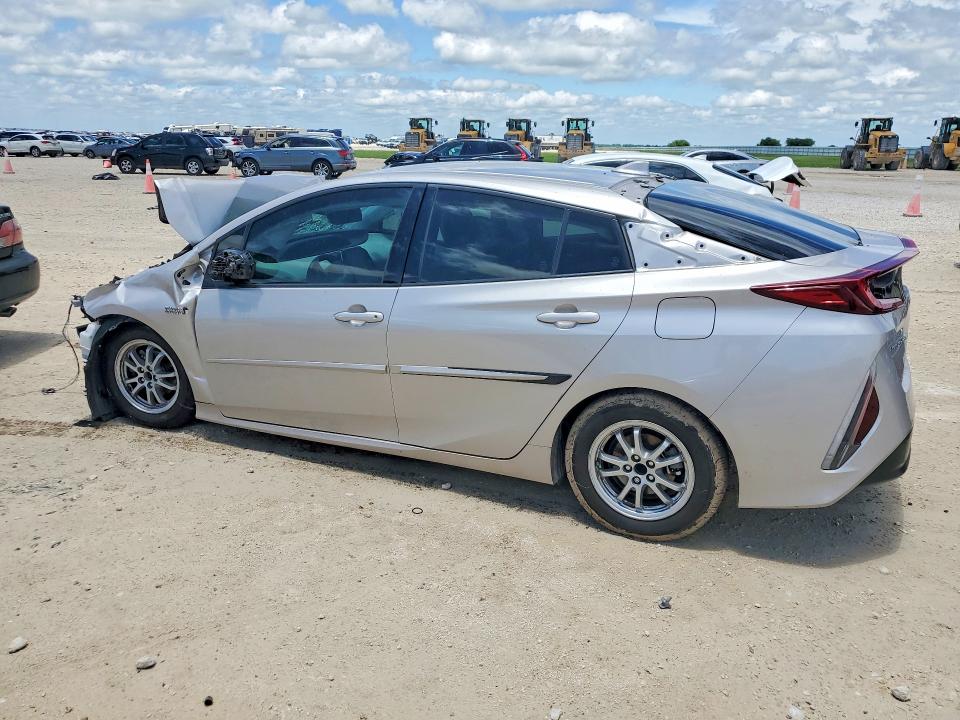 2018 Toyota Prius VIN JTDKARFP3J3073670 COPART salvage auction — FRONT END, Tx - Salvage Vehicle Title, sold $375 on 2026-07-09 (photo 2)