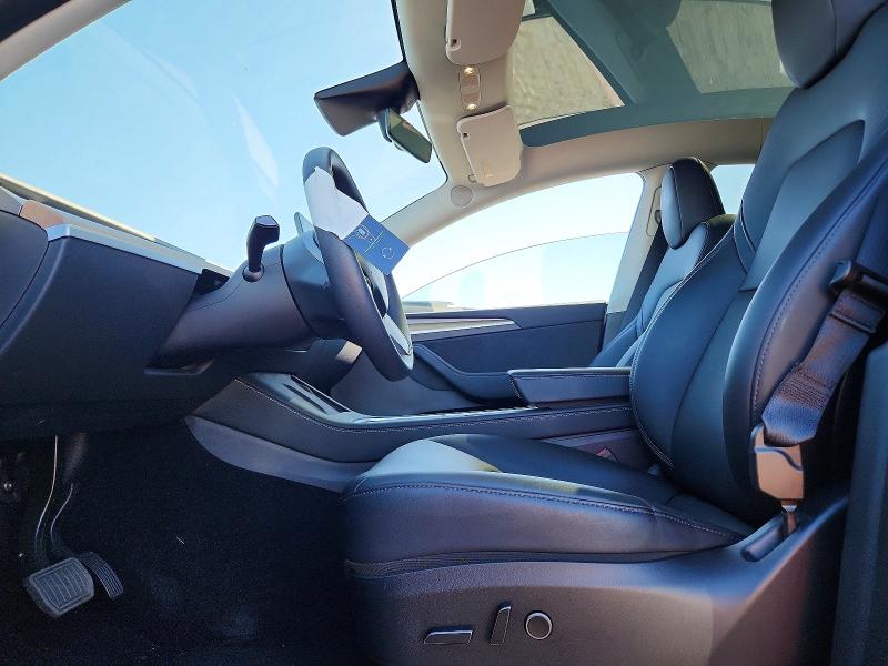 2023 Tesla Model 3 VIN 7SAYGDEE0PA061595 COPART salvage auction — SIDE, Salvage Title, sold $250 on 2026-08-03 (photo 7)