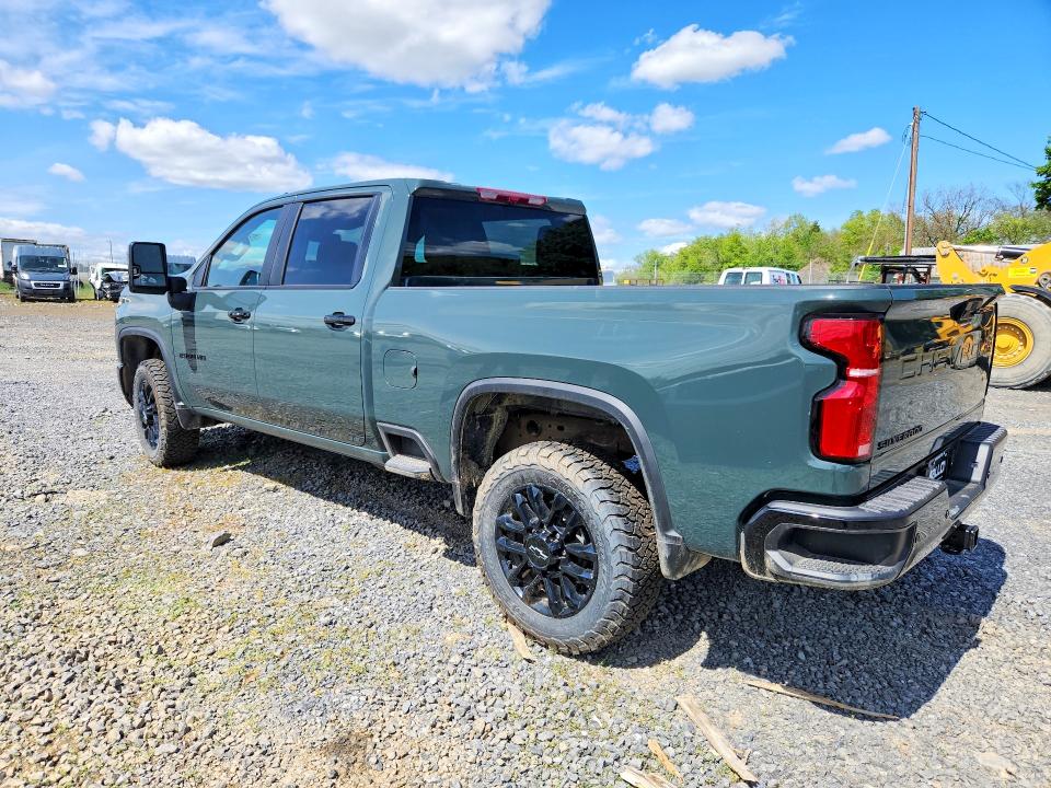 2026 Chevrolet Silverado 2500 VIN 1GC4KNEY2TF142021 COPART salvage auction — NORMAL WEAR, Wv - Certificate Of Title, sold $35,500 on 2026-07-21 (photo 2)