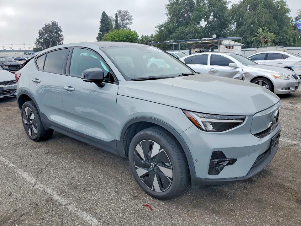 2024 Volvo VIN YV4ER3GL9R2108015 COPART salvage auction — REAR END, CA - SALVAGE CERTIFICATE, sold $9,200 on 2026-07-31 (photo 4)