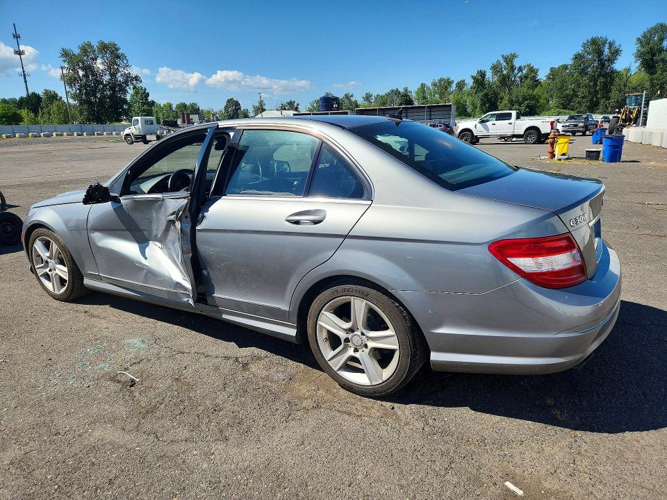 2011 Mercedes-benz C-klasse VIN WDDGF5EB2BA514746 COPART salvage auction — SIDE, Or - Salvage Title Certificate, sold $2,600 on 2026-07-15 (photo 2)