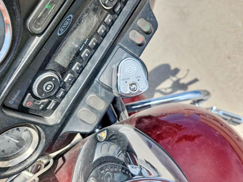 2009 Harley-davidson Flhx VIN 1HD1KB4109Y669735 COPART salvage auction — SIDE, MO - SALVAGE CERTIFICATE OF TITLE, sold $2,300 on 2026-07-02 (photo 8)