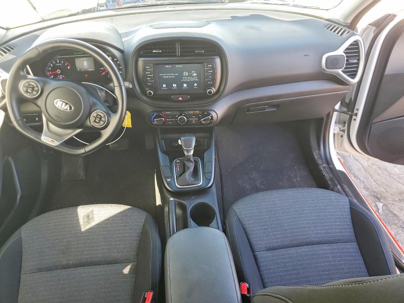 2020 Kia Soul VIN KNDJ63AU7L7119147 COPART salvage auction — SIDE, Salvage Title, sold $2,850 on 2026-07-10 (photo 8)