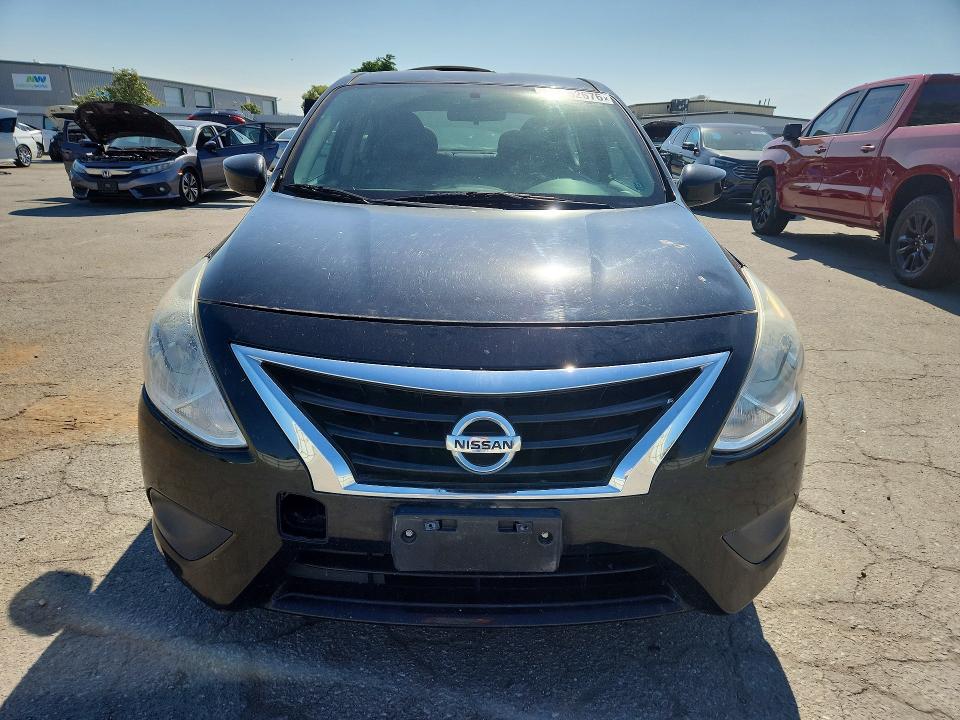 2015 Nissan Versa VIN 3N1CN7AP3FL820798 COPART salvage auction — MINOR DENT/SCRATCHES, Wa - Vehicle Cert Of Ownership-Titl, sold $575 on 2026-07-10 (photo 5)