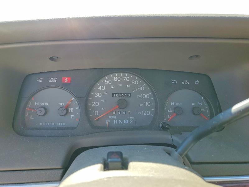 2001 Mercury Grand marquis VIN 2MEFM75W31X635834 COPART salvage auction — FRONT END, In - Certificate Of Title, sold $400 on 2026-07-02 (photo 9)