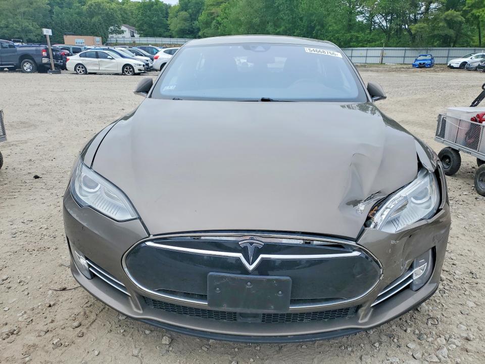 2016 Tesla VIN 5YJSA1E22GF129620 COPART salvage auction — FRONT END, Ma - Cert Of Title-Reconstrctd Coll, sold $4,600 on 2026-07-02 (photo 5)